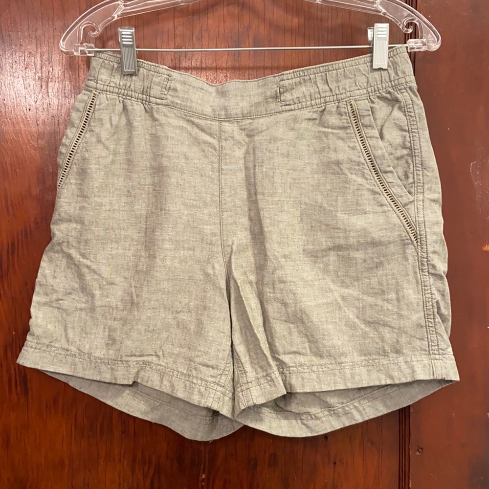Eddie Bauer linen green shorts